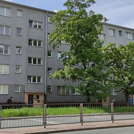 Апартаменты Labo Metro Wierzbno