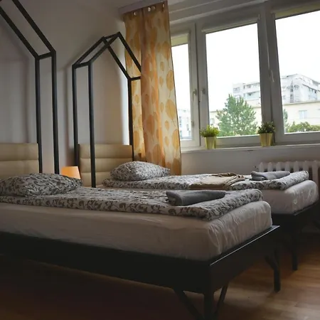 Labo Metro Wierzbno Апартаменты