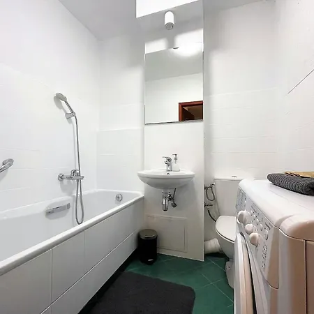 Labo Metro Wierzbno Апартаменты